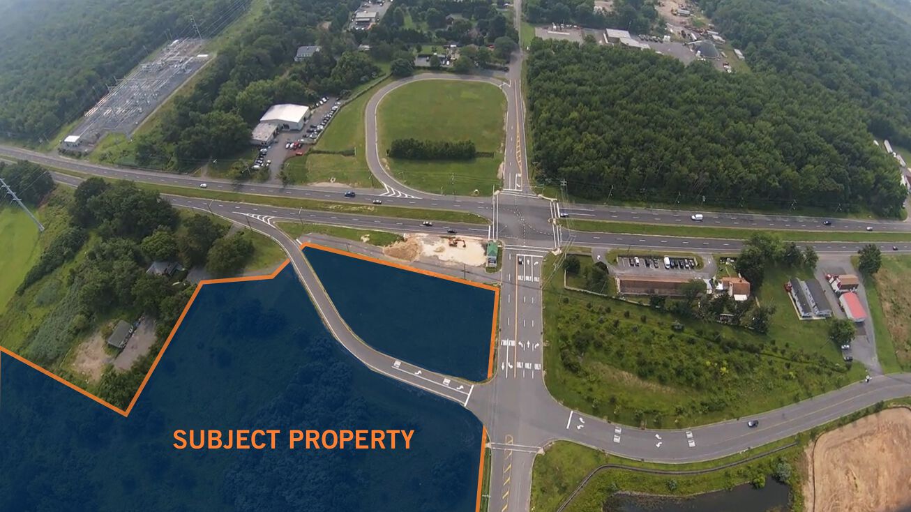 120 N Main St, Hightstown, NJ 08520