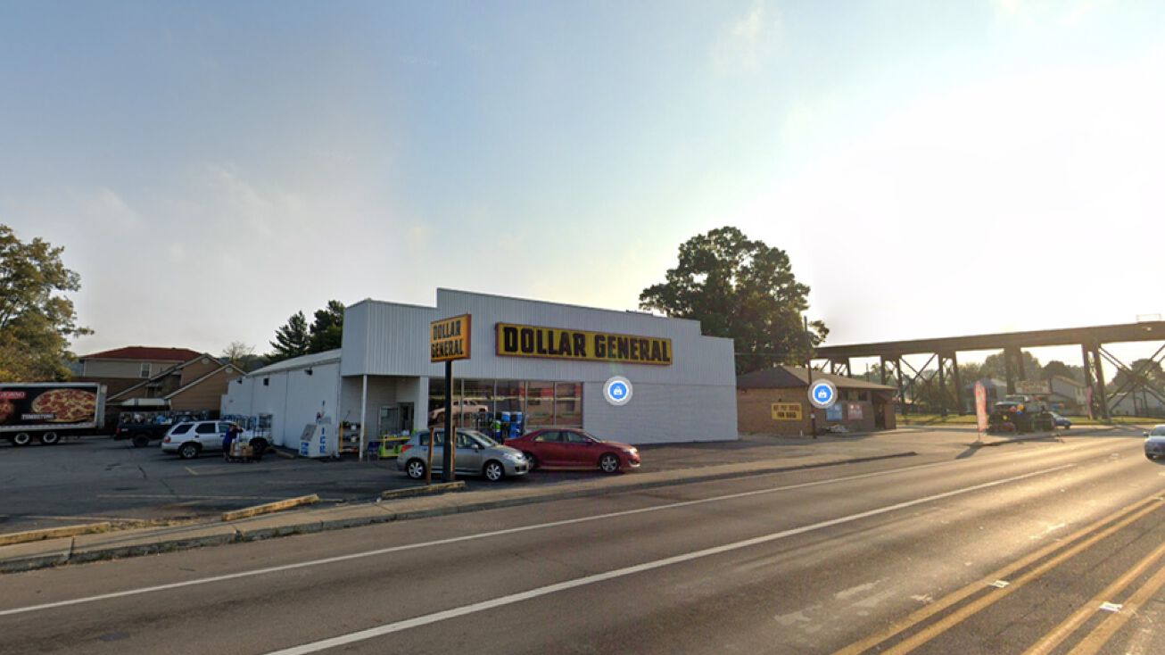 1313 Oak St, Kenova, WV 25530