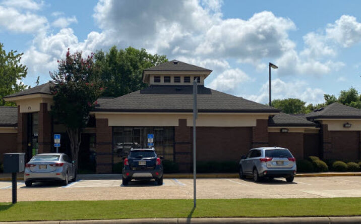 704 Coulter Dr, New Albany, MS 38652 Retail Property for
