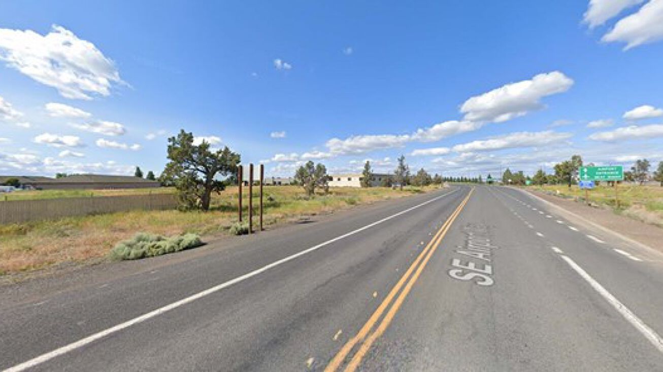 2502 SE First Street, Redmond, OR 97756