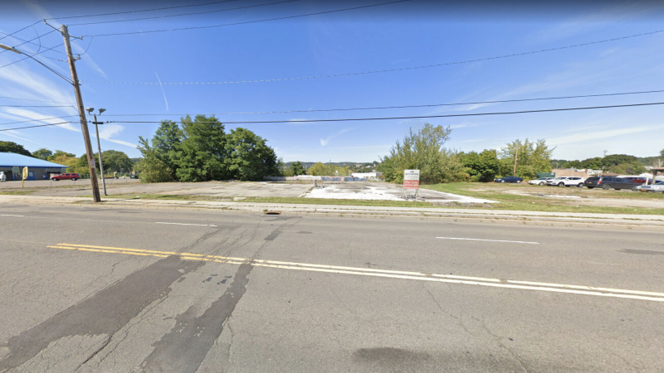 2309 E Main St, Endicott, NY 13760