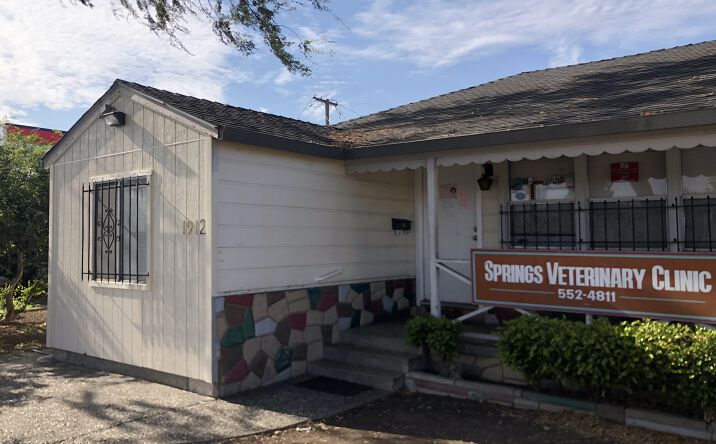 Pictures of Retail property located at 1912 Springs Rd, Vallejo, CA 94591 for comps - image #1