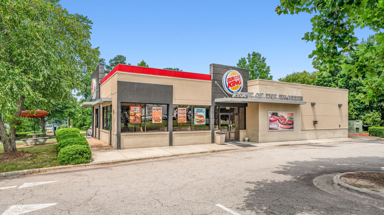 636 W Gannon Ave, Zebulon, NC 27597