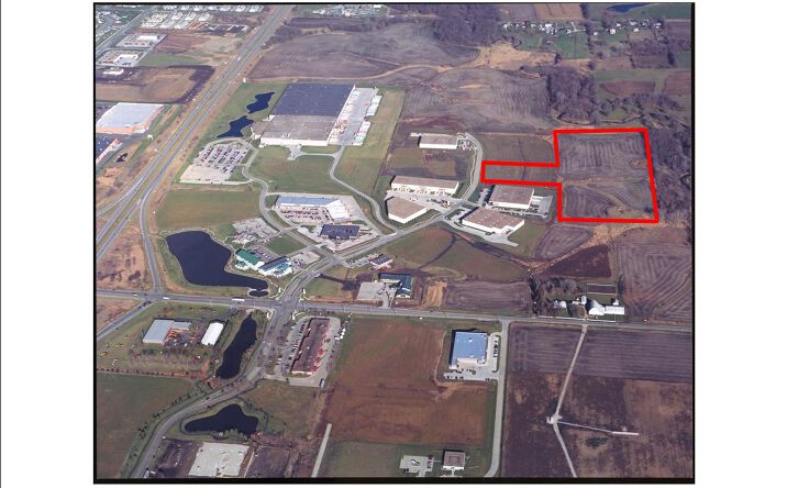 Pictures of Land property located at SE Creekview Dr & SE Oralabor Rd, Ankeny, IA 50021 for sales - image #1