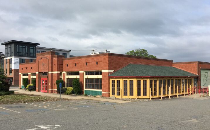 image of property at 930 PROVIDENCE HWY Dedham MA 02026-6806