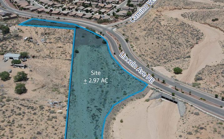Pictures of Land property located at SEC Camino Venada & Lincoln Ave, Rio Rancho, NM 87144 for sales - image #1