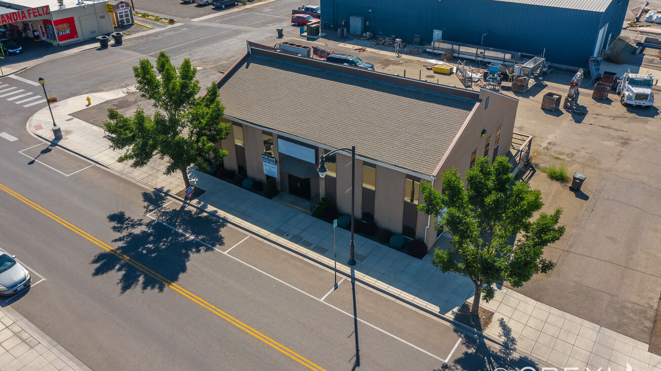 204 W 2nd St, Grandview, WA 98930 Office Property for Sale