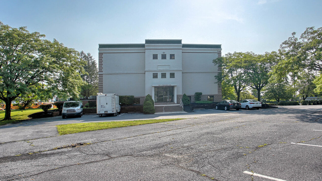 160 S. Progress Avenue, Harrisburg, PA 17109