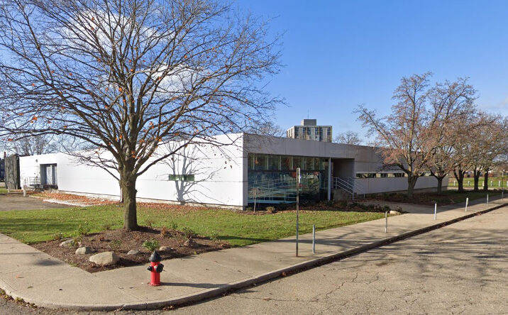 Pictures of Office property located at 420 4th St SW, Canton, OH 44707 for comps - image #1