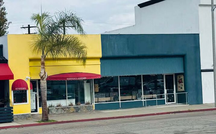 Pictures of Retail property located at 1775 Newport Blvd, Costa Mesa, CA 92627 for sales - image #1