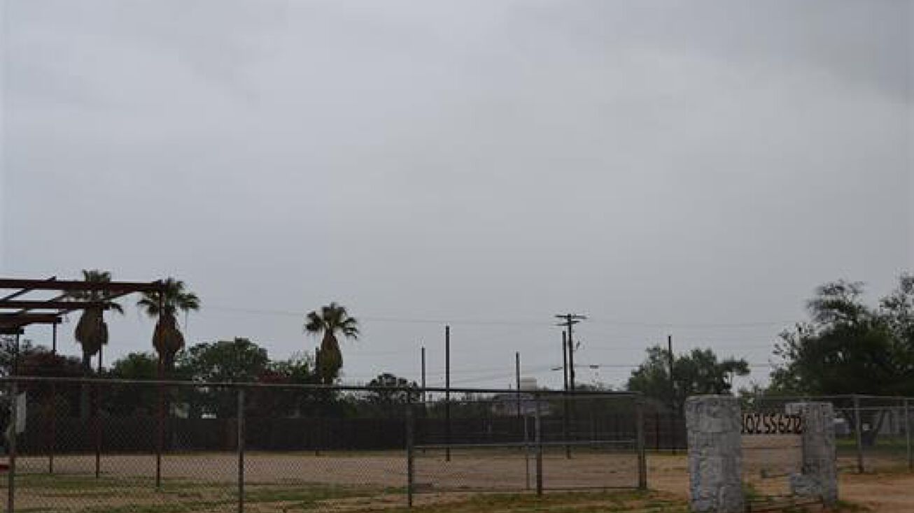 1905 Pena St, Carrizo Springs, TX 78834 Land for Sale Commercial