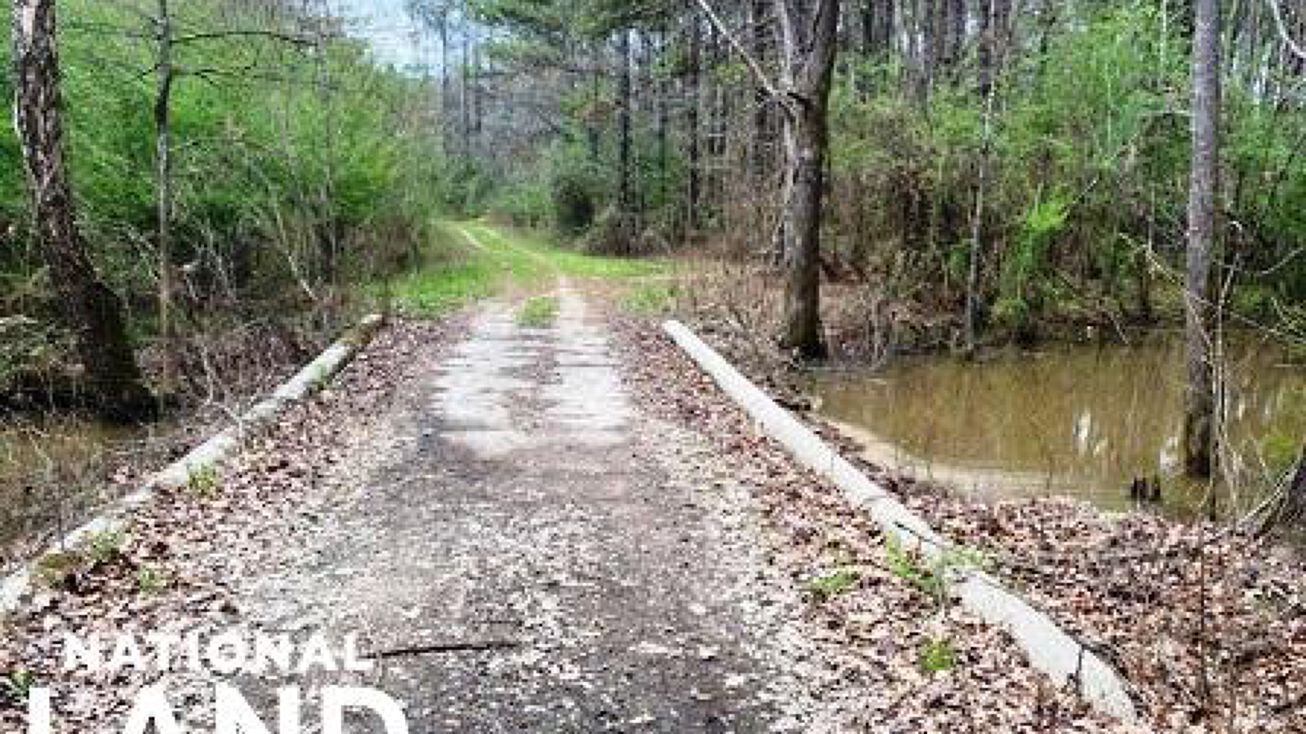 745 Old River Rd, Petal, MS 39465