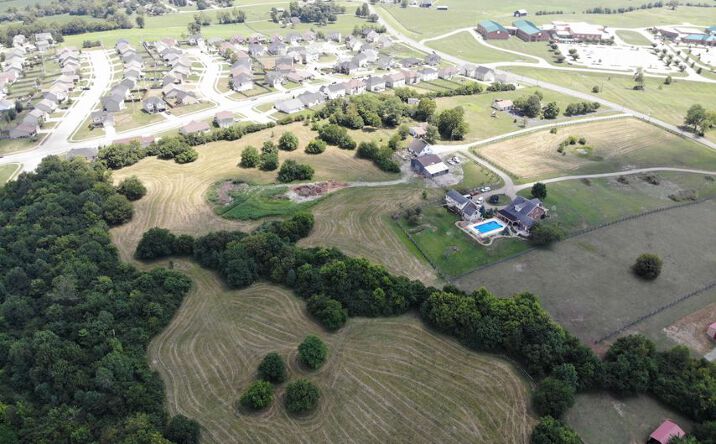 Pictures of Land property located at 862 Richmond Avenue (Rear), Nicholasville, KY 40356 for comps - image #1