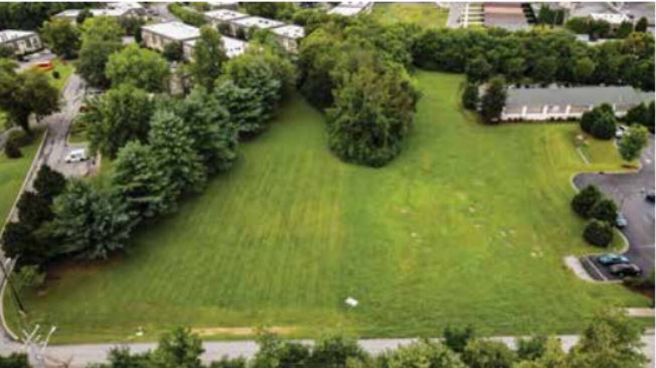 102 Bluegrass Dr, Hendersonville, TN 37075