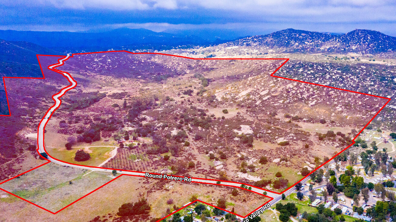 1317 Round Potrero Rd, Potrero, CA 91963