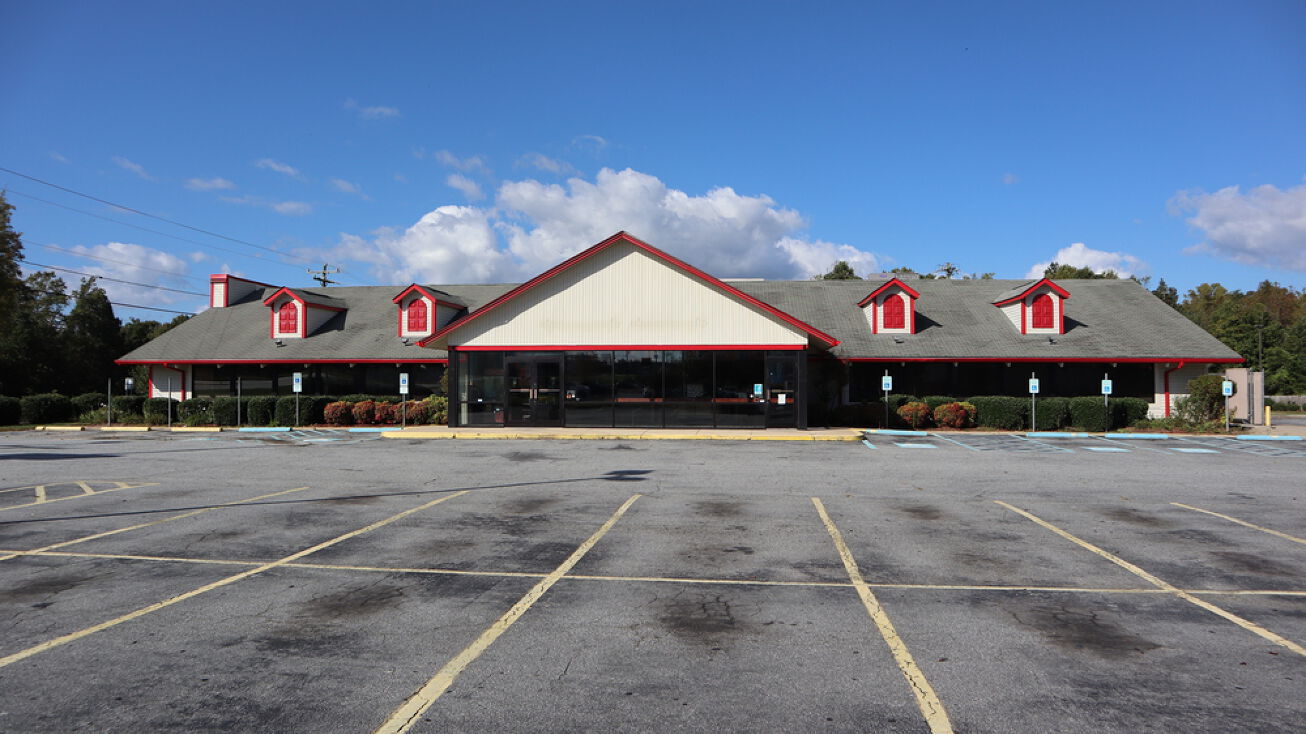 1566 Freeway Dr, Reidsville, NC 27320