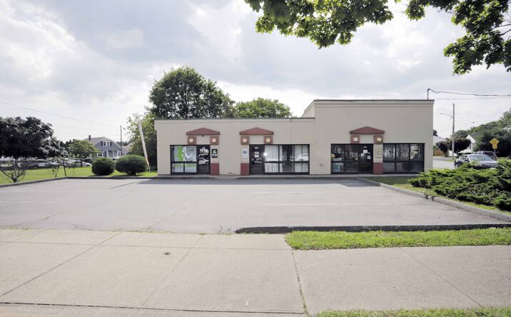 Pictures of Retail property located at 381 Rockdale Ave, New Bedford, MA 02740 for comps - image #1