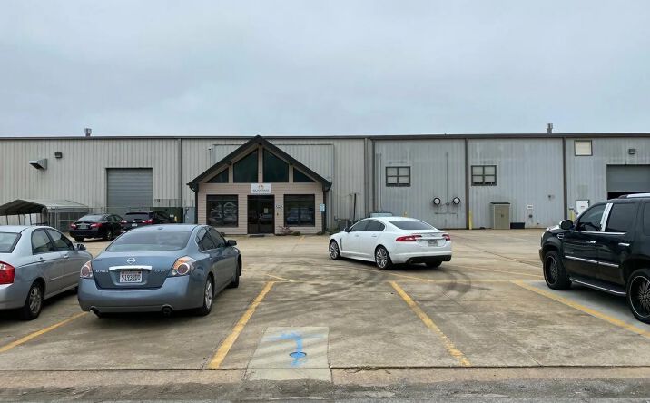 Pictures of Industrial property located at 10400 Technology Drive, Cottondale, AL 35453 for sales - image #1