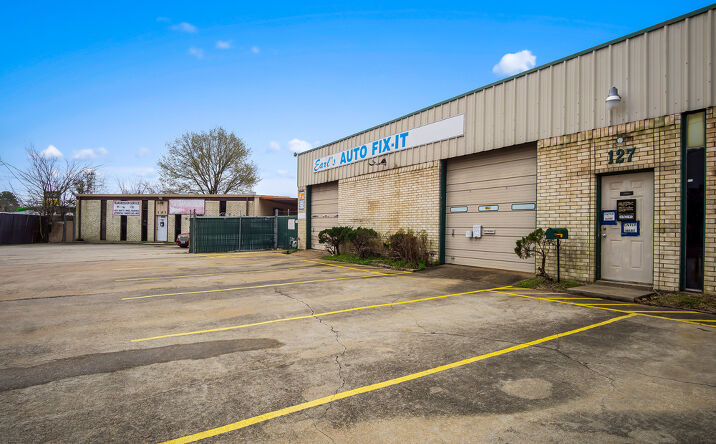 Pictures of Industrial property located at 2510 Shaver St, Pasadena, TX 77502 for sales - image #1