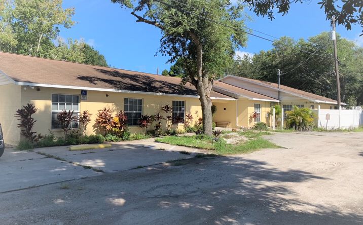 Pictures of Hospitality, Mixed Use, Multifamily, Senior Living, Special Purpose property located at 5426 18th St W, Bradenton, FL 34207 for sales - image #1