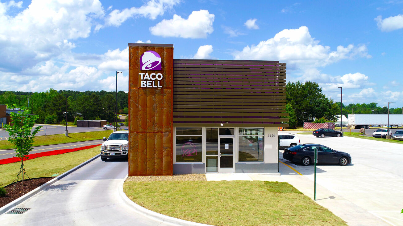 Pictures of Retail property located at 940 W Trimble Ave, Berryville