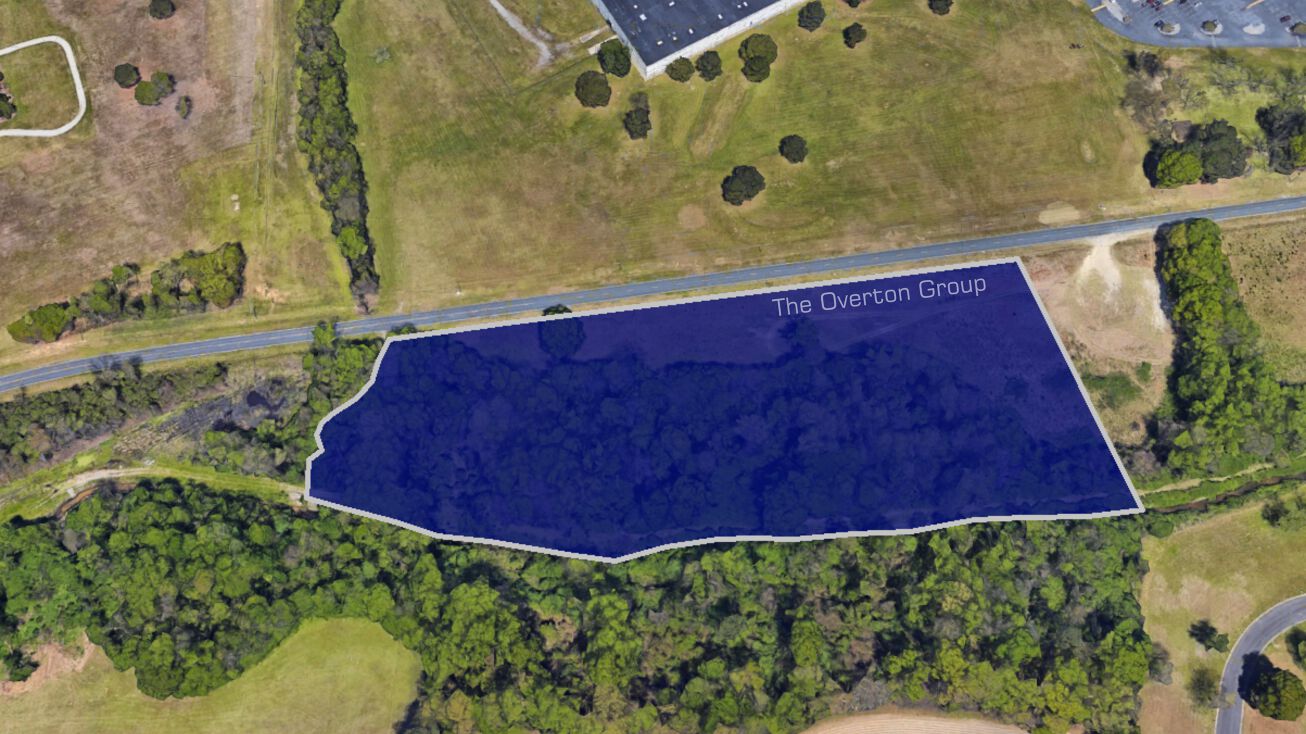 1354 Old Creek Rd, Greenville, NC 27834