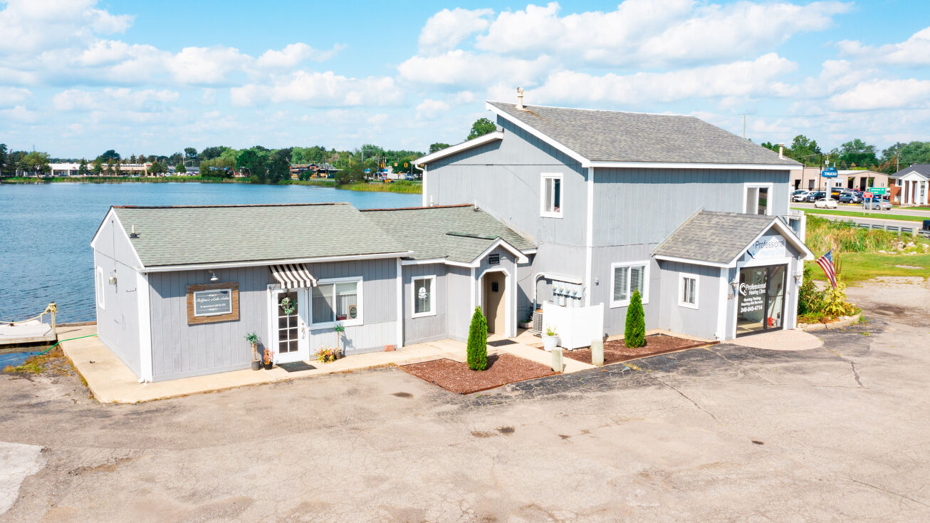 20 Clarkston Rd, Orion Twp, MI 48362