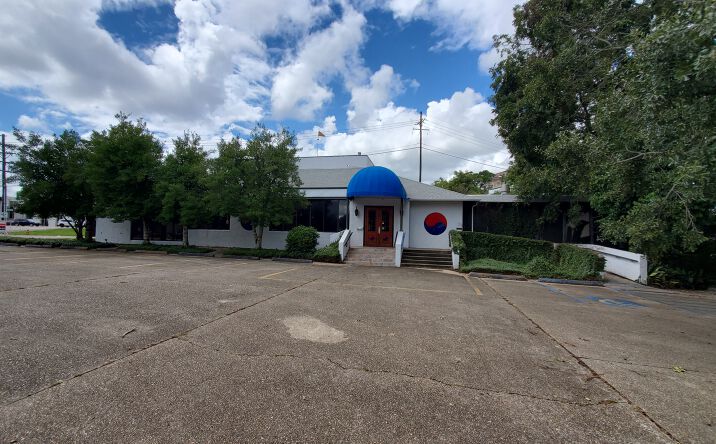 image of property at 1601 W PINHOOK RD Lafayette LA 70508-3728