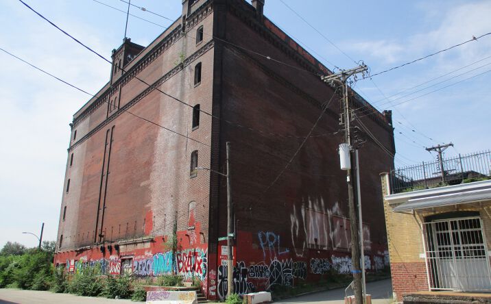 Pictures of Industrial property located at 1255 Lewis Street, St. Louis, MO 63102 for sales - image #1