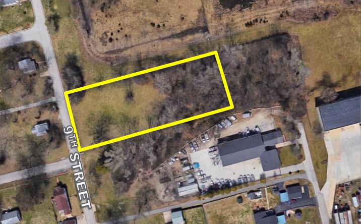 Pictures of Land property located at 904 & 916 Vest Ave, Valley Park, MO 63088 for comps - image #1