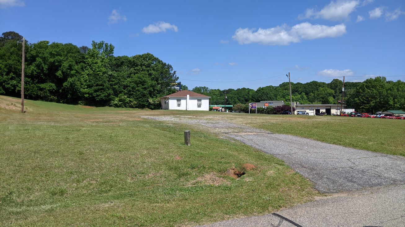 1800 Lexington Rd, Athens, GA 30605