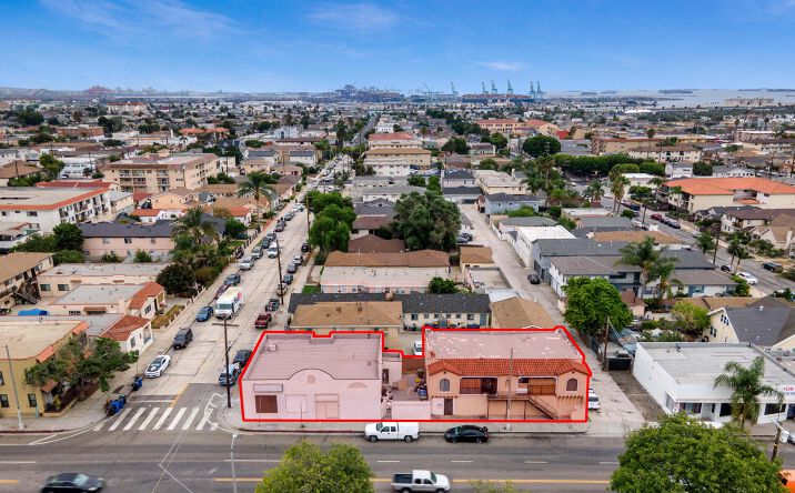 Pictures of Multifamily property located at 1400 S Gaffey St, Los Angeles, CA 90731 for comps - image #1