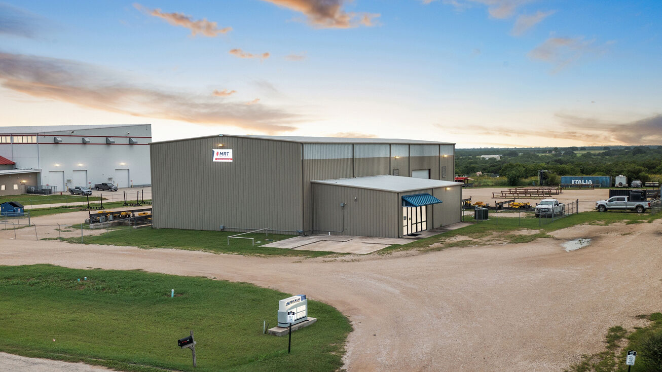 612 Eagleford Dr, Pleasanton, TX 78064 Industrial Property for Sale