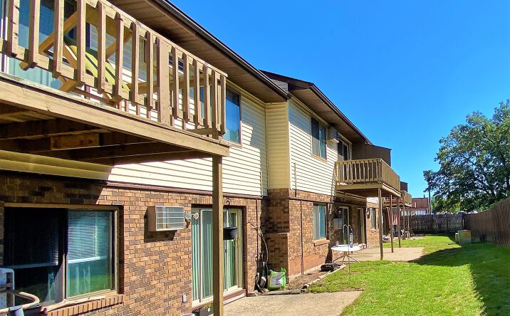 Pictures of Multifamily property located at 25-33 14th Ave NE, St. Cloud, MN 56304 for sales - image #1
