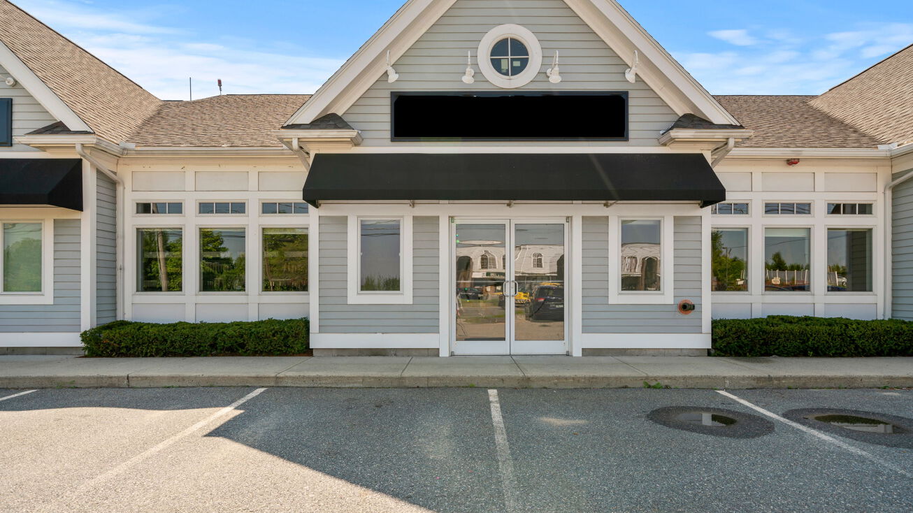 1017 Osgood St, North Andover, MA 01845