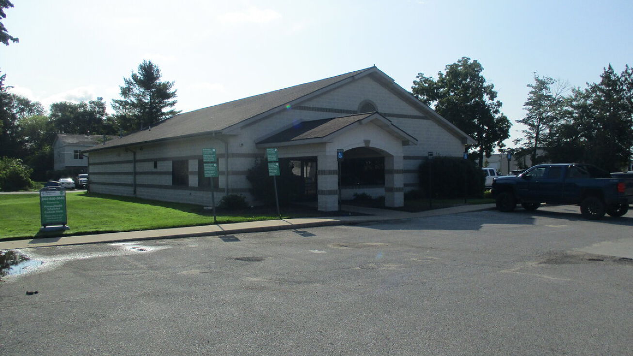 230 S Maple St, Grant, MI 49327 Office Property for Sale 230 Maple