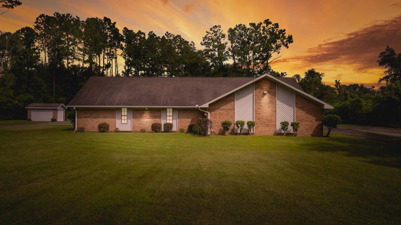 951 Maple, Chattahoochee, FL 32324