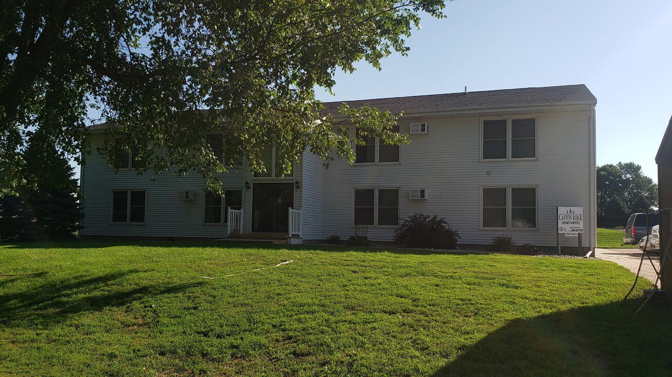 812 Canyon Ave, Garretson, SD 57030