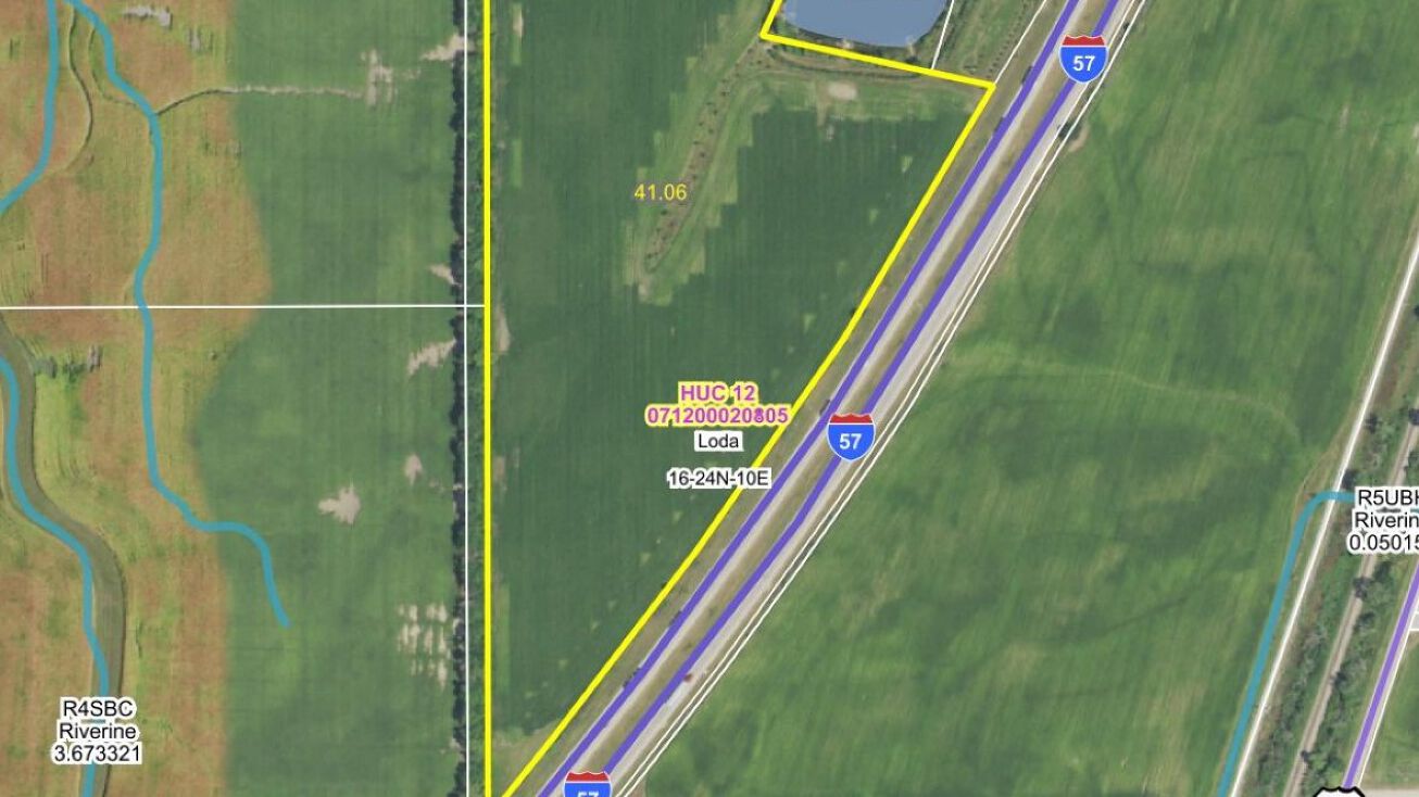 275 E 400 North Rd, Loda, IL 60948