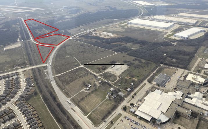 Pictures of Land property located at Fm 156 And Old Blue Mound Rd, Justin, TX 76247 for sales - image #1