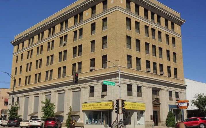 Pictures of Office property located at 201 N Pennsylvania, Independence, KS 67301 for sales - image #1