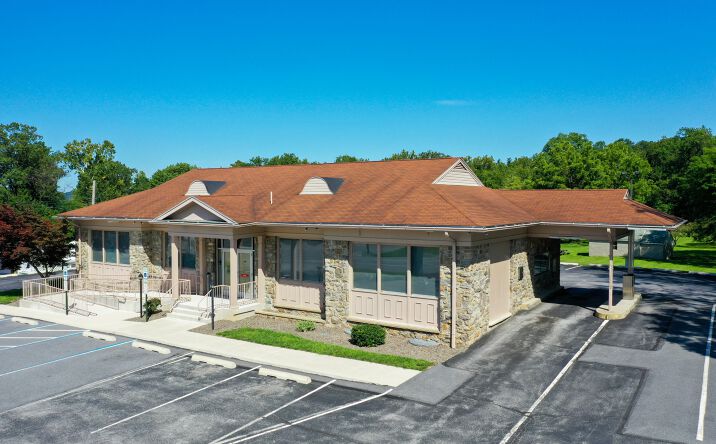 Pictures of Retail property located at 11973 Buchanan Trail E, Waynesboro, PA 17268 for comps - image #1