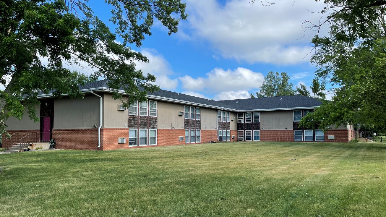 361 Hill St, Salem, SD 57058