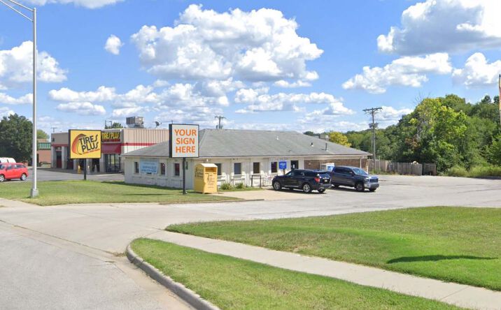 Pictures of Retail property located at 7833 State Avenue, Kansas City, KS 66112 for sales - image #1
