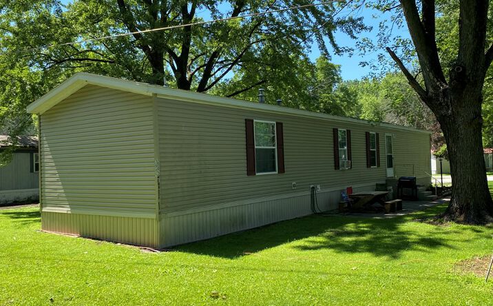 image of property at 504 E 2ND ST Brookston IN 47923-8069