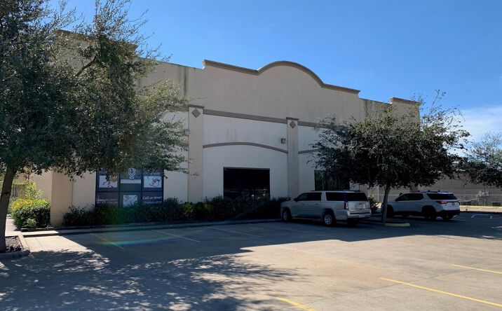 Pictures of Retail, Office property located at 3140 E Ruben Torres, Brownsville, TX 78521 for comps - image #1