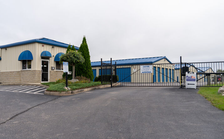 image of property at 74 AIRPORT RD Westerly RI 02891-3402