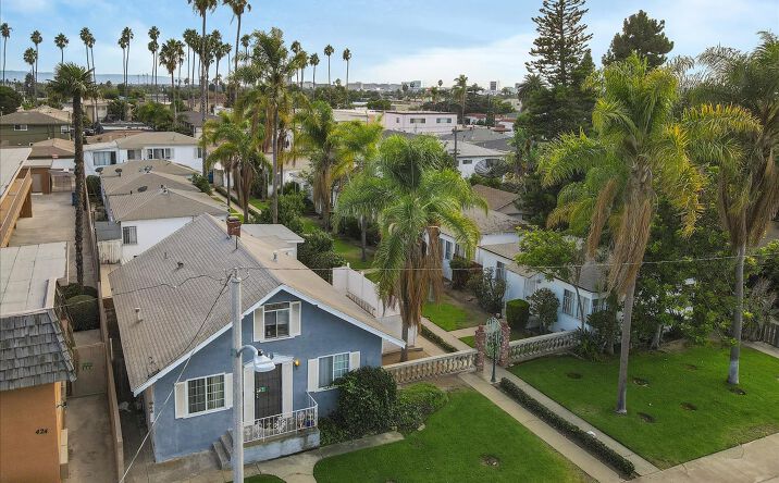 Pictures of Multifamily property located at 428 W Regent St, Inglewood, CA 90301 for comps - image #1