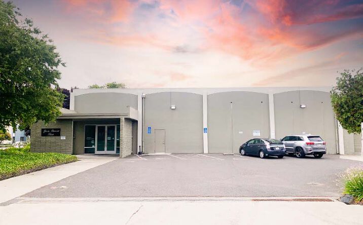 Pictures of Industrial property located at 14333 Wicks Blvd, San Leandro, CA 94577 for sales - image #1