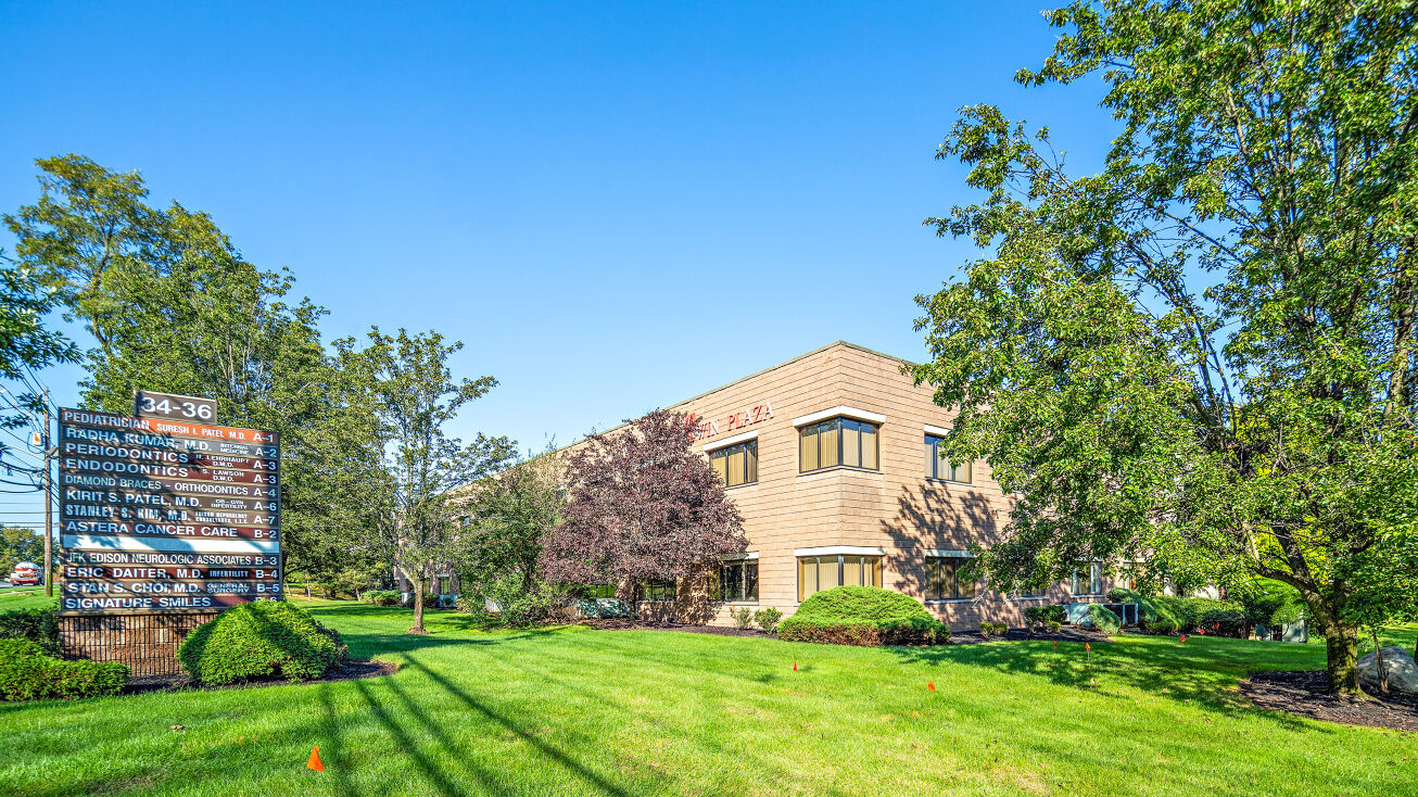 3436 Progress St, Edison, NJ 08820